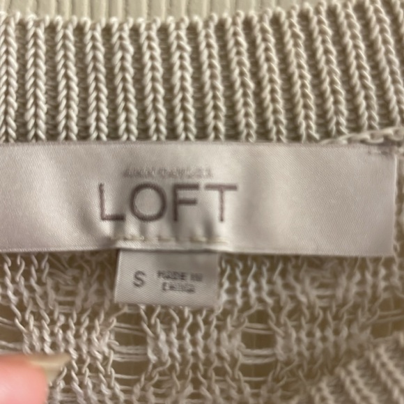 Womans top - Picture 2 of 4